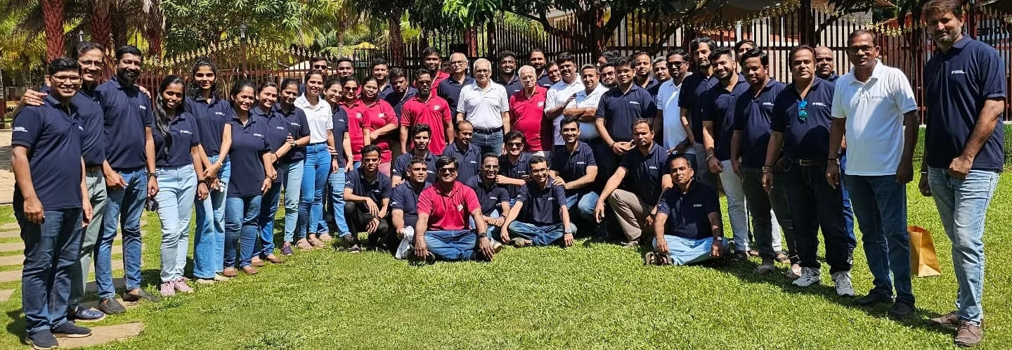 Polos : Sophisticated Elegance